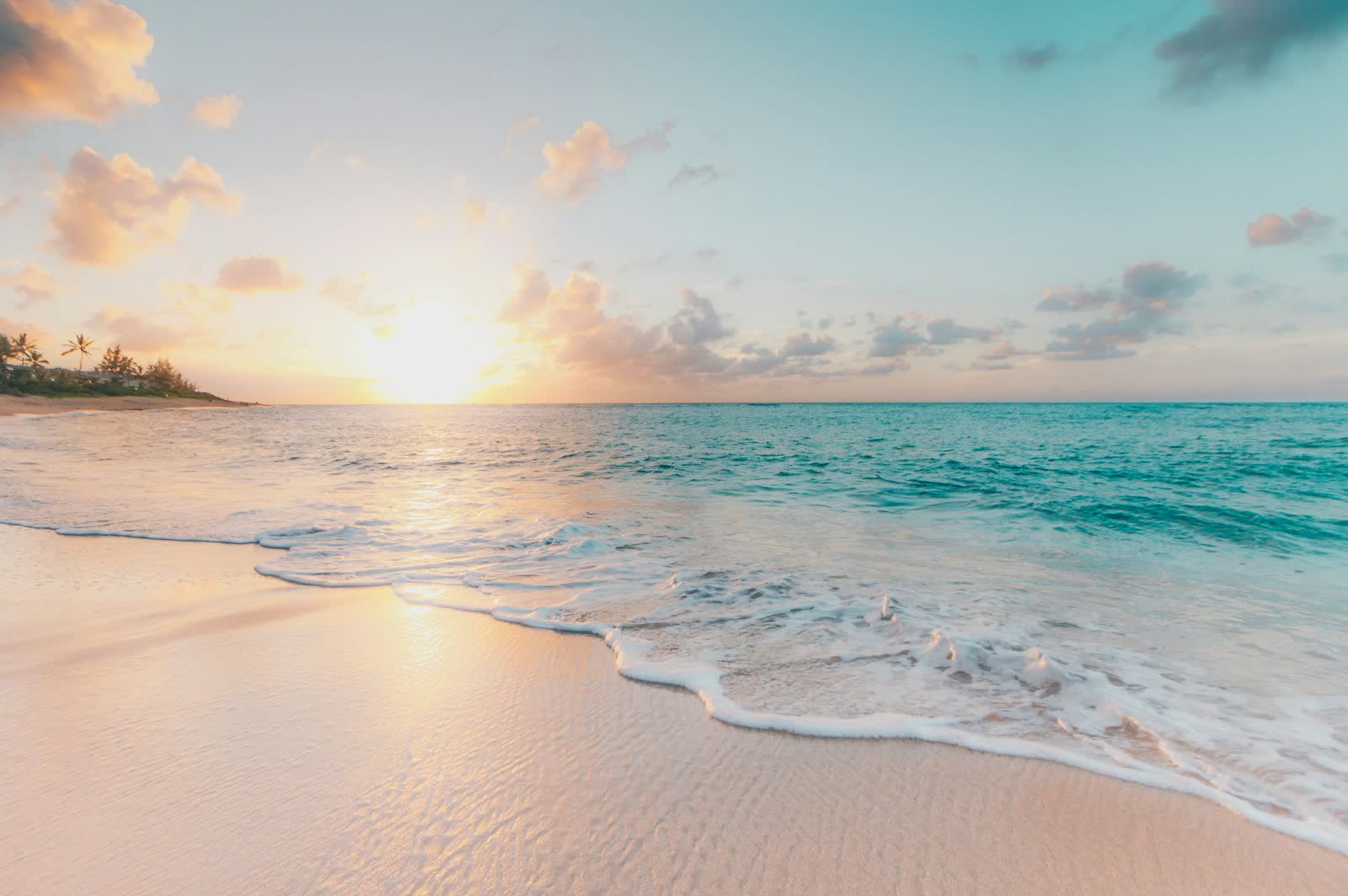 Turquoise water and white sand — Zanzibar-style coastal escape